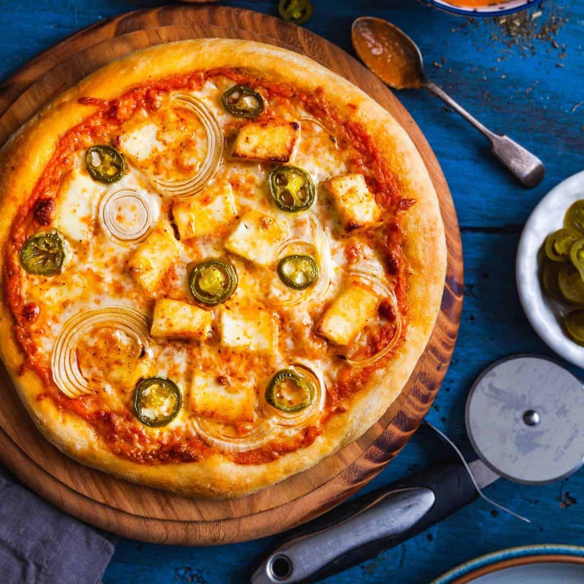 Paneer Butter Makhani Pizza FF